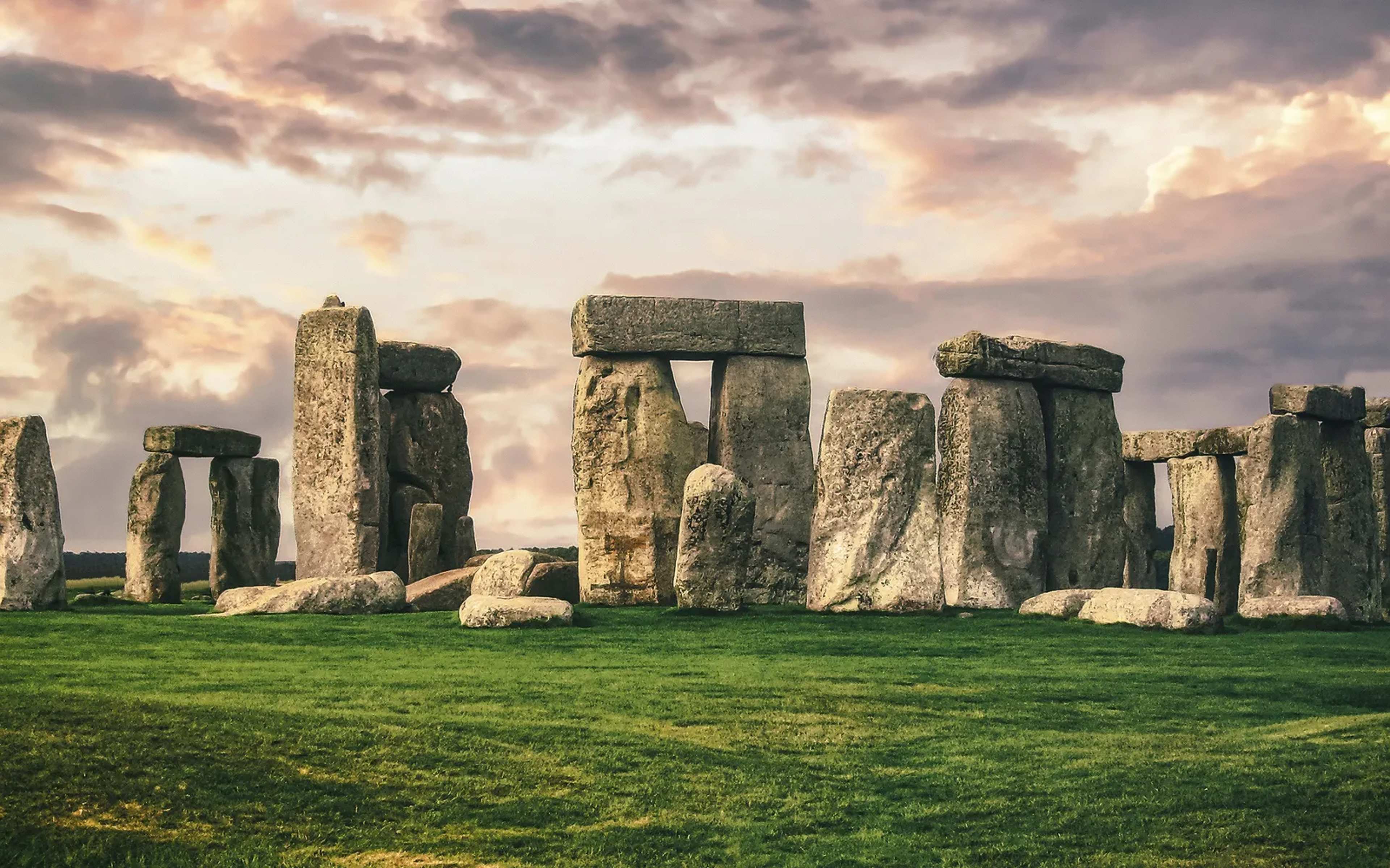Stonehenge to Ring of Brodgar in New Mystery Novel