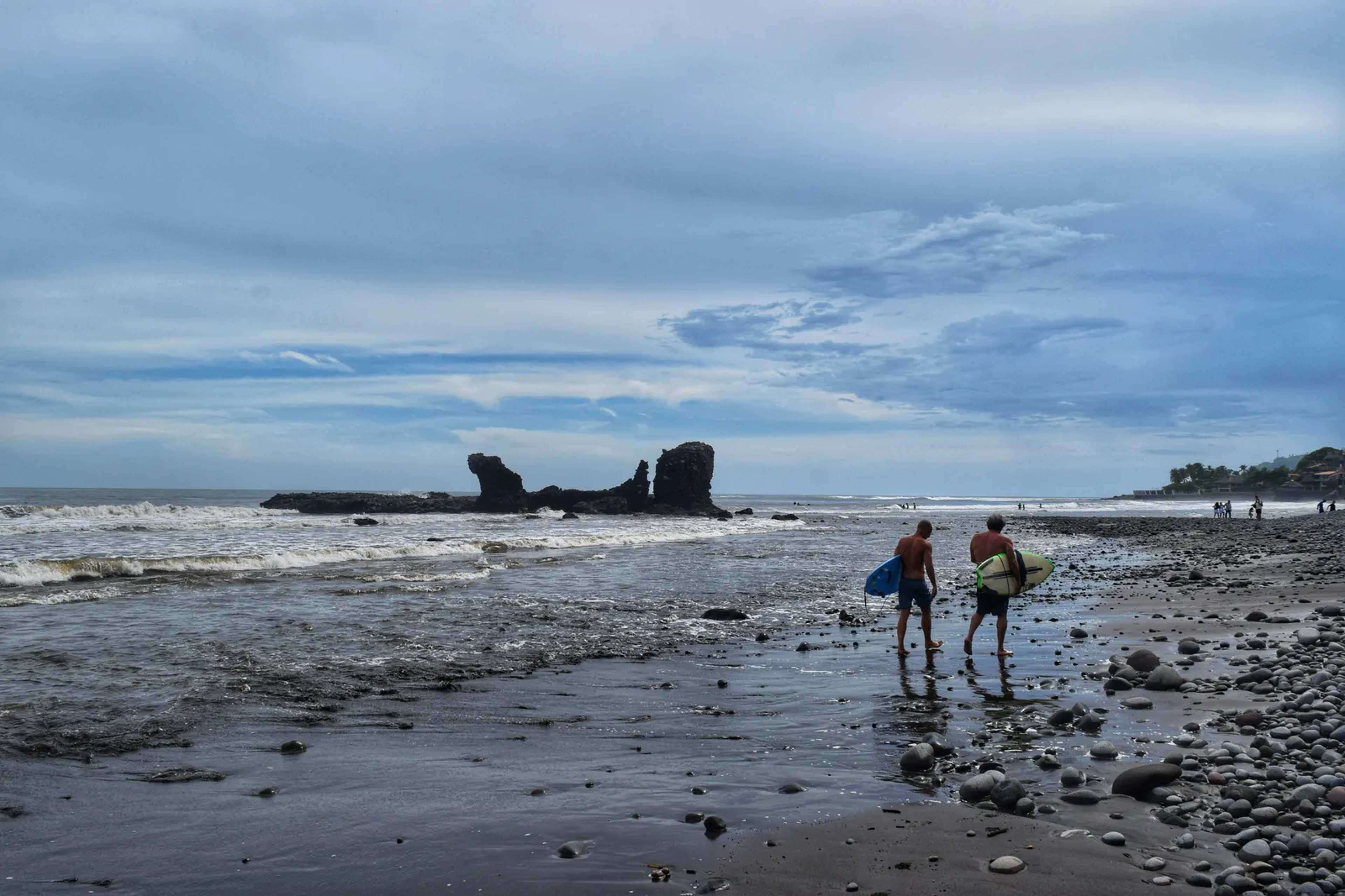 El Tunco Emerges as El Salvador's Surf City