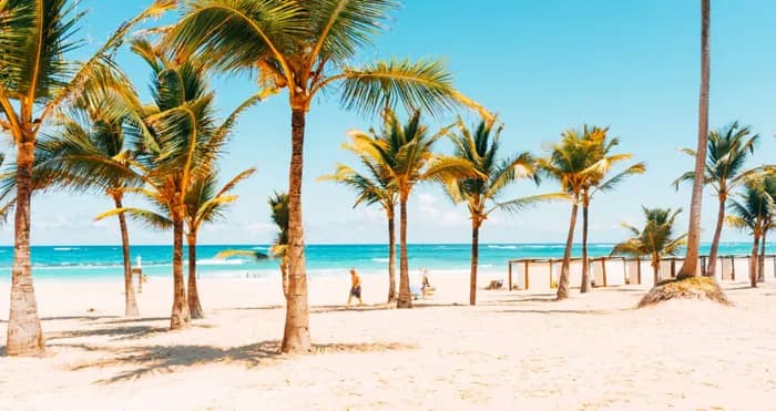 What Travelers Planning February and March Trips Should Do (Image Credits: Stocksnap)