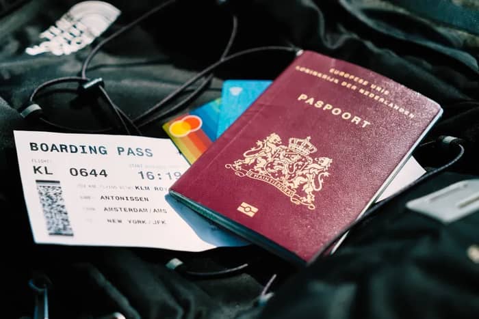 Important Documents, Cash, and Irreplaceable Items (Image Credits: Unsplash)