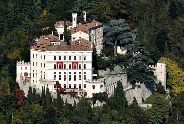 Castelbrando, Italy – Overlooking the Prosecco Hills (Image Credits: Wikimedia)