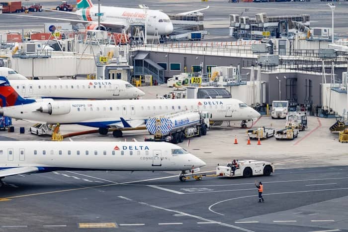 How Airlines Navigate This Mess (Image Credits: Unsplash)