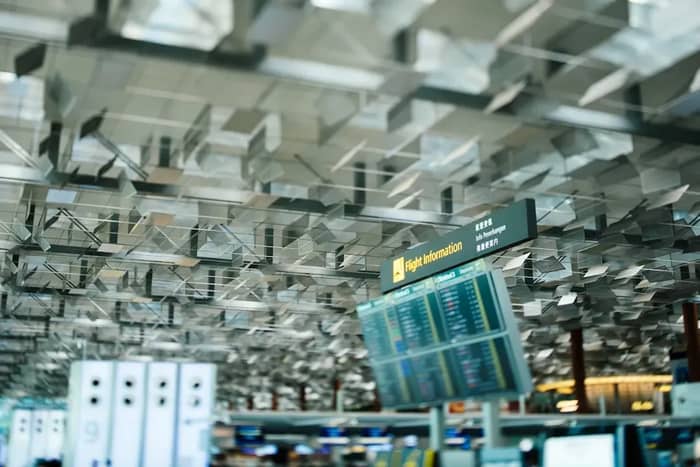 The Immediate Travel Chaos Nobody Saw Coming (Image Credits: Unsplash)