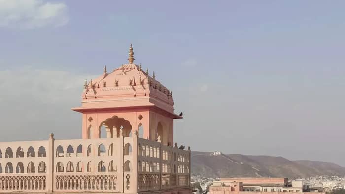 2. India: Urban Opportunities at Unbeatable Prices (Image Credits: Unsplash)