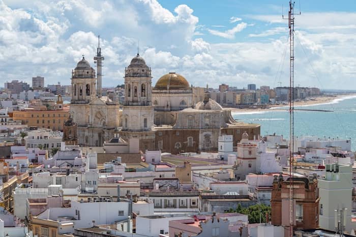 Cádiz: Europe's Phoenician Pearl and Carnival Capital (Image Credits: Unsplash)