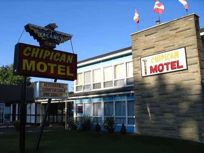The Missing Middle: How Hotels Abandoned Affordable Travel (Image Credits: Flickr)