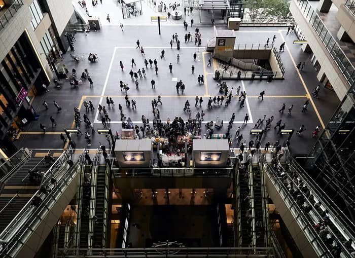 The Escalator Side Debate Is Regional (Image Credits: Flickr)