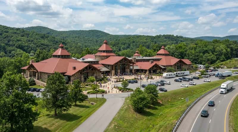 #4 - Tamarack Marketplace, Beckley, West Virginia (I-64/I-77, Exit 45) (Image Credits: Gemini)
