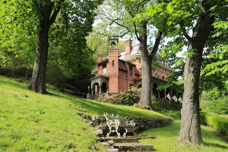 #14: Jim Thorpe, Pennsylvania - Little Switzerland in the Poconos (Image Credits: Unsplash)