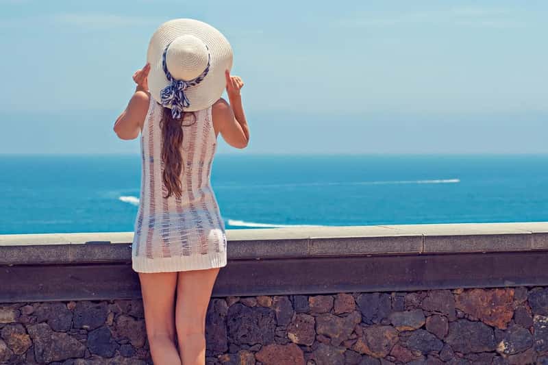 3. A Work Culture Built Around Shorter Hours and Longer Holidays (Image Credits: Pixabay)