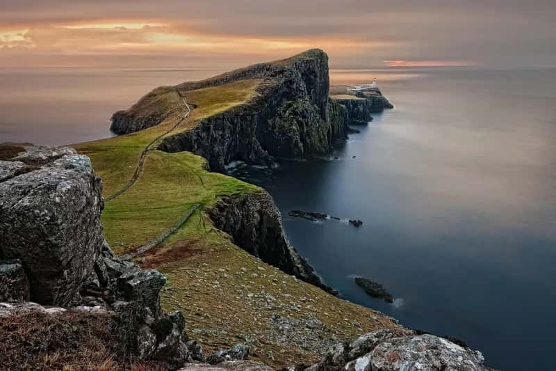 Scotland: Highlands and Coastal Magic (Image Credits: Pixabay)
