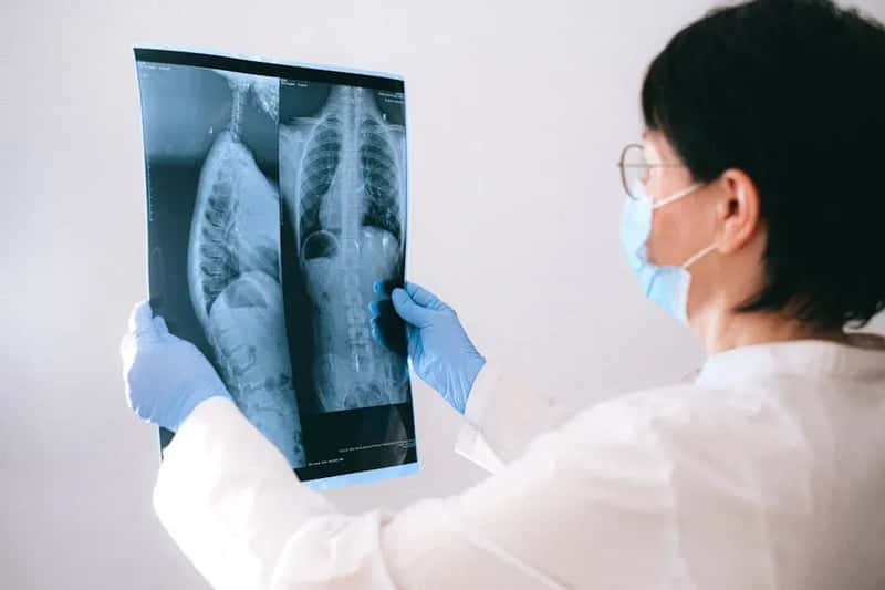 3. You Keep Getting Misdiagnosed or the Wrong Treatment (Image Credits: Pexels)