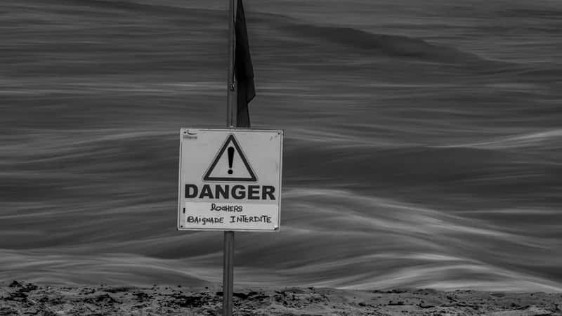 Dangerous Surf Along South-Facing Shores (Image Credits: Unsplash)