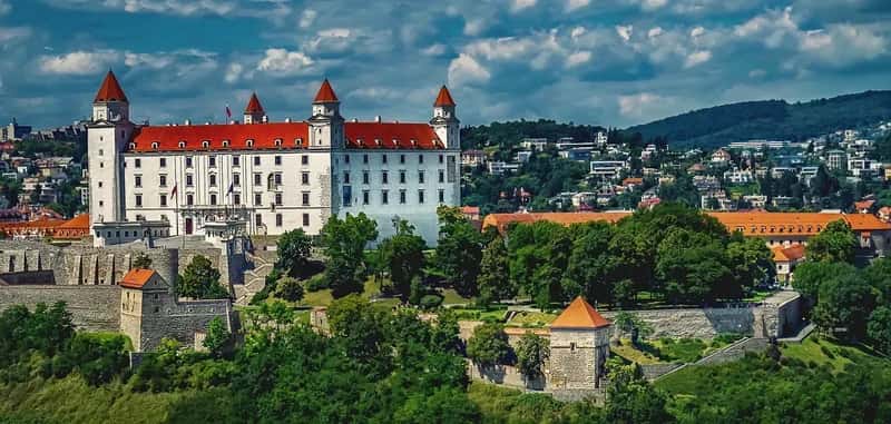 Bratislava, Slovakia (Image Credits: Pixabay)