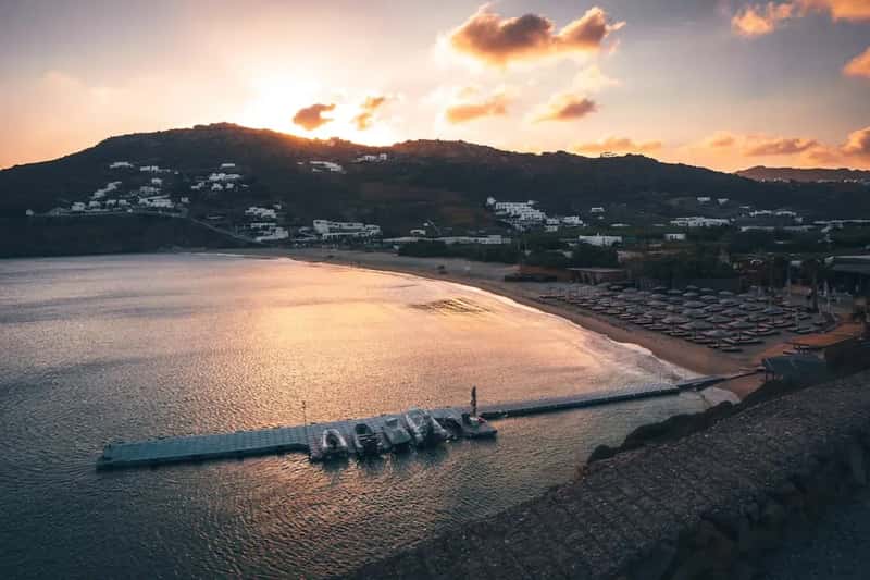 7. Greece - Mediterranean Beauty With a Favorable Tax Bonus (Image Credits: Unsplash)