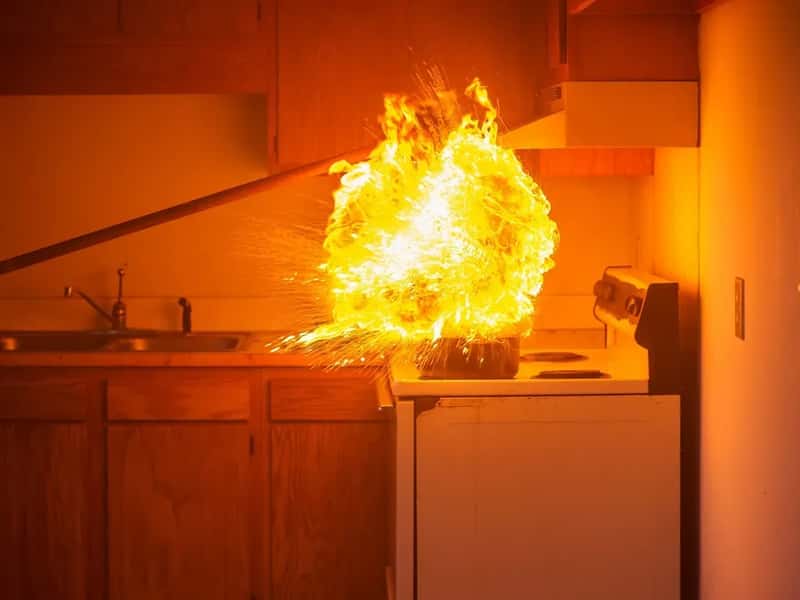#1 - Never, Ever Use Water on a Grease or Oil Fire (Image Credits: Rawpixel)