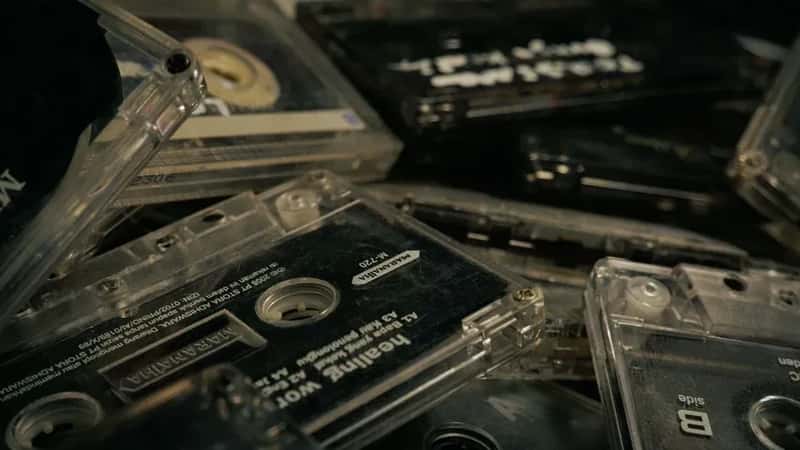 #19 - Mixtapes Were a Serious Art Form That Required Real Patience and Skill (Image Credits: Pexels)