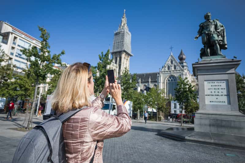 Hunt for Statues and Public Art (Image Credits: Shutterstock)
