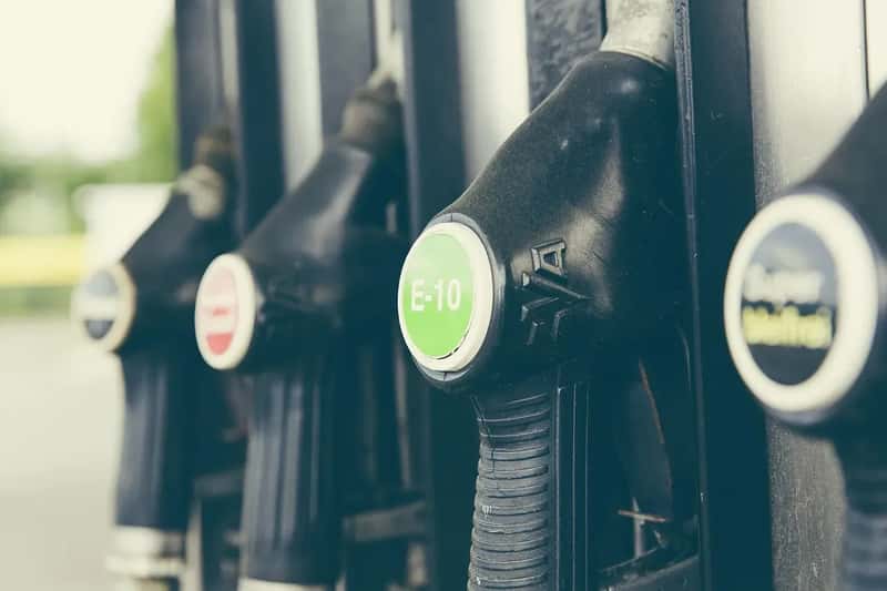 4. What This Means for Oil Prices and Your Airfares (Image Credits: Pixabay)