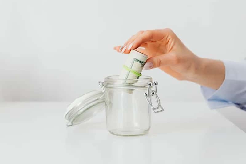 4. That tipping culture mirrors the United States exactly (Image Credits: Pexels)
