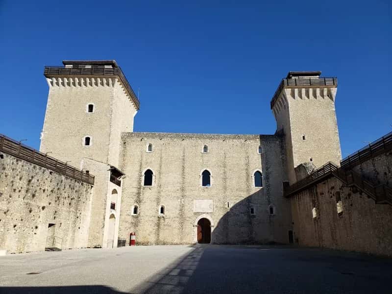 Spoleto, Umbria (Image Credits: Unsplash)
