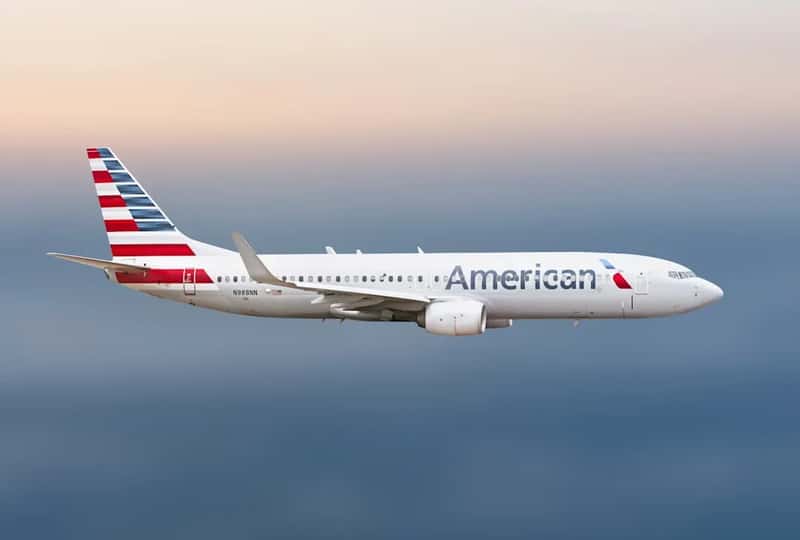 5. American Airlines - The Billion-Dollar Bag King (Image Credits: Unsplash)