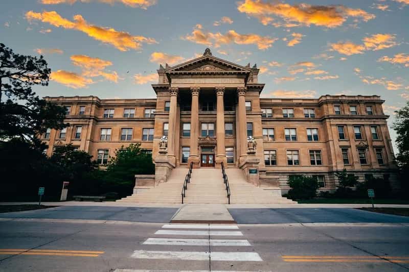 4. Iowa City, Iowa (Image Credits: Pexels)