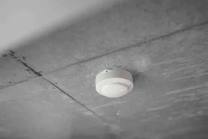 #9 - Replacing Smoke Alarms That Are Over 10 Years Old (Image Credits: Unsplash)