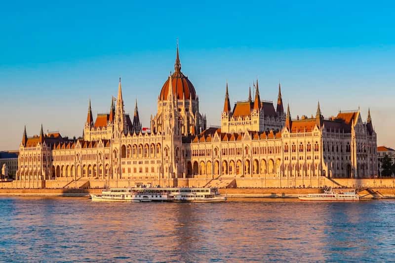 6. Budapest, Hungary (Image Credits: Unsplash)