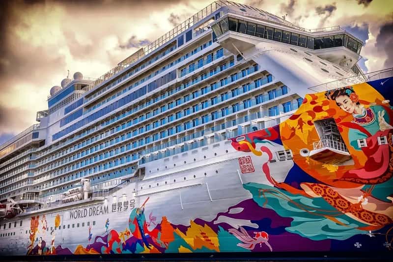6. Choosing the Newest, Flashiest Ship (Image Credits: Pixabay)