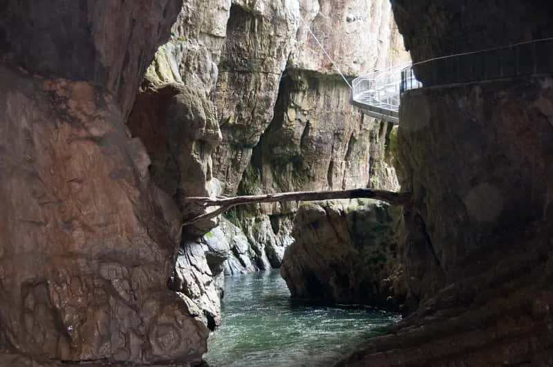 Škocjan Caves, Slovenia (Image Credits: Flickr)