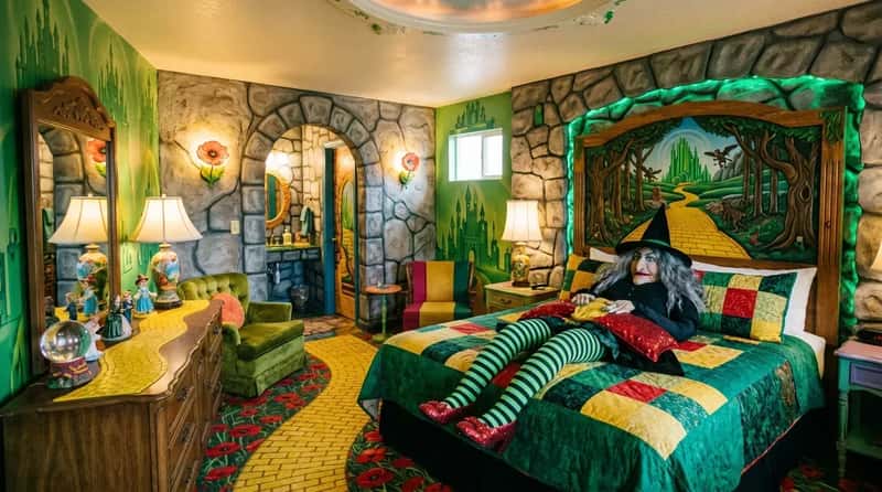#10 - Themed Rooms That Were Genuinely Committed to the Bit (Image Credits: Gemini)