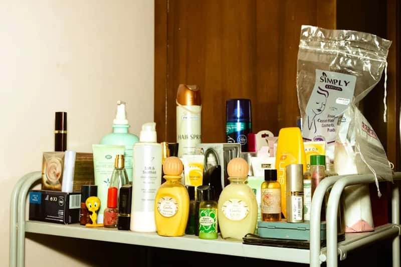 #4 - Hoarding Toiletries or Raiding the Housekeeping Cart (Image Credits: Unsplash)