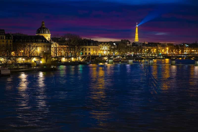 France: the café culture nation tightens the leash (Image Credits: Pixabay)