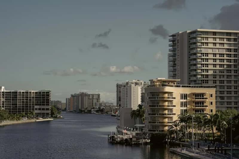 5. Housing Costs Exploded and Priced Out the Very People Florida Was Supposed to Welcome (Image Credits: Unsplash)