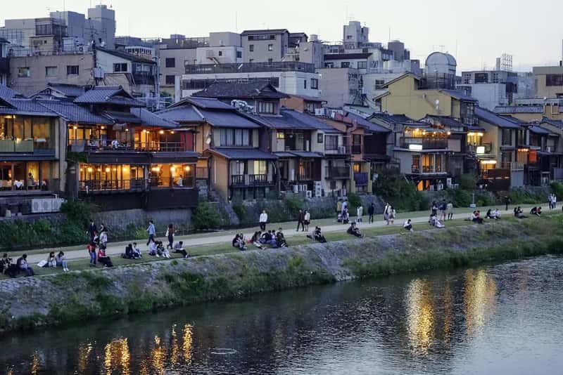 Japan: Where Traditional Diet Meets Modern Medicine (Image Credits: Flickr)
