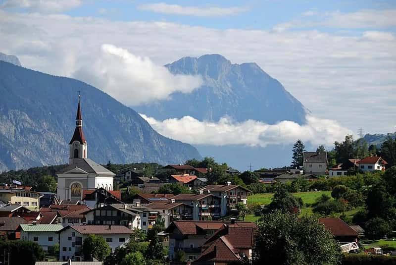 Austria: A Handful of Hours and a Long List of Exceptions (Image Credits: Pexels)
