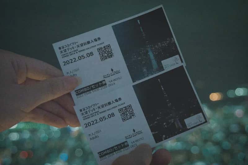 Flexibility and Fine Print (Image Credits: Unsplash)