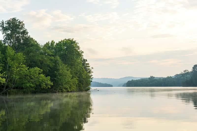 2. Guntersville, Alabama (Image Credits: Pixabay)
