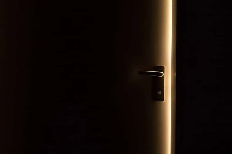 1. Turning Off the Lights Reveals What Shouldn't Be There (Image Credits: Pexels)