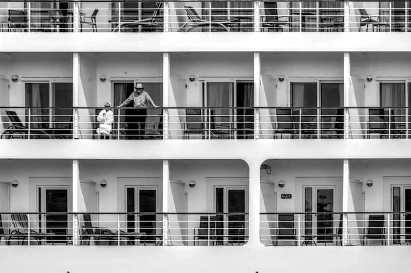 #6 - A Loyalty-Triggered Cabin Upgrade You Have to Claim Yourself (Image Credits: Pexels)
