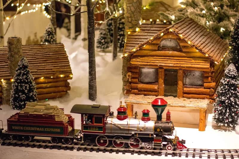 Christmas Markets and Holiday Travel: A Different Kind of Spike (Image Credits: Unsplash)