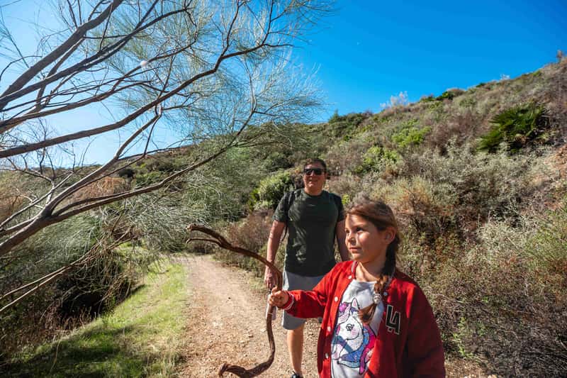 Step 3: Practice Smart Trail Behavior (Image Credits: Shutterstock)