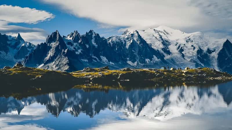 1. Mont Blanc, France, Italy and Switzerland (Image Credits: Unsplash)