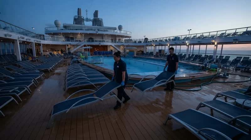 #2 - The Cabin Below the Pool Deck and Its 5 A.M. Furniture Shuffle (Image Credits: Gemini)