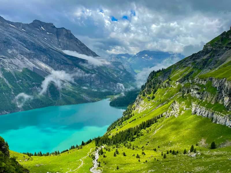 Switzerland: Springs, Aquifers and Lakes (Image Credits: Unsplash)
