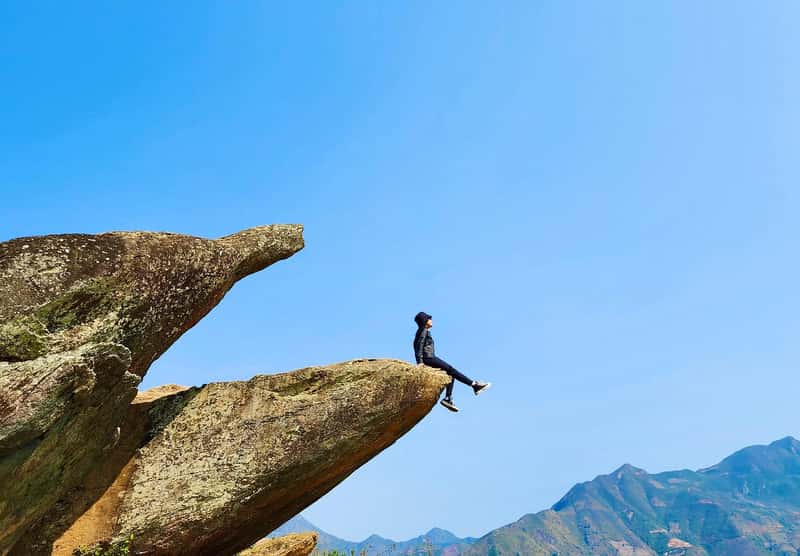 How Travelers Navigate Risk Assessment (Image Credits: Pixabay)