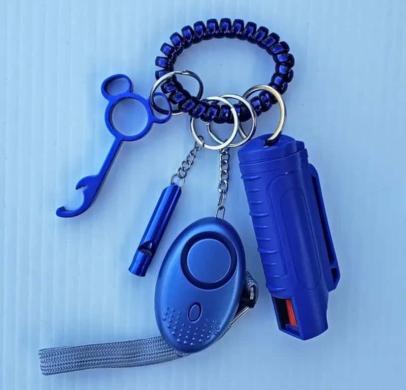 7. Pepper spray and self-defense sprays in the cabin (Image Credits: Pexels)