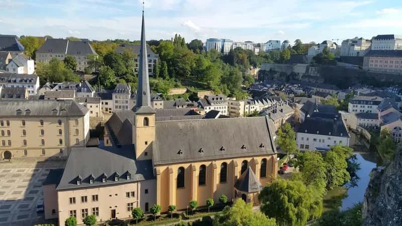 Luxembourg: Compact Prosperity (Image Credits: Pixabay)