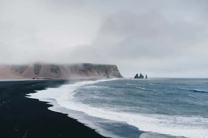 1. Iceland: the island with no army and two decades of calm (Image Credits: Unsplash)